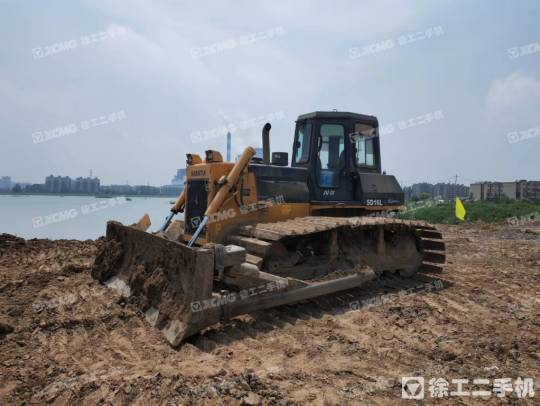 山推SD16L推土机