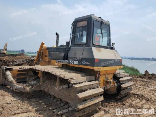 山推SD16L推土机